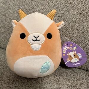 Nwt 7"  Grant Squishmallow easter